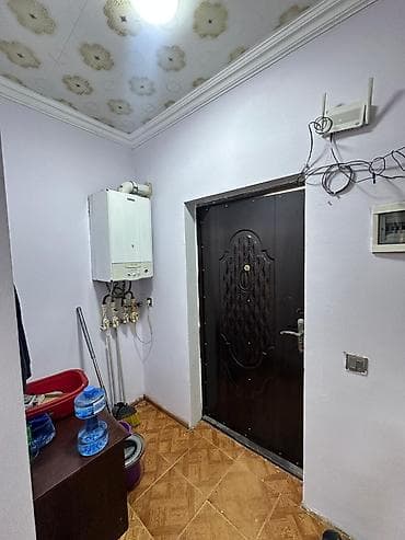 emircanda ev satisi: Həyətyanı fərdi yaşayış evi- Xırdalan şəhərində27 məhəllə, su — 3