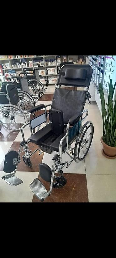 Tualet funksiyalı əlil arabası - Geniş, yumuşaq oturacaq və