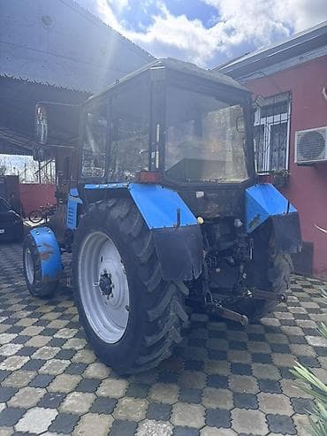 bentley bentayga 6 at: Belarus 82.1 (MTZ-82) traktor • 4x2 təkər formulu, ön çəngəl çəkisi — 3