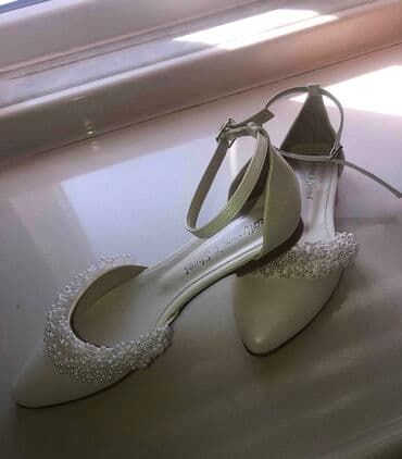 4xl nece razmerdi: 40 razmer Gelin ayaqqabisi. Cemi 1 defe toyumda geyinmishem — 2