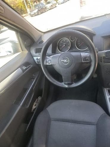 Opel Astra: 1.3 l | 2006 il — 7