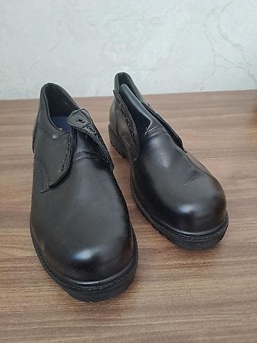 Kişi üçün klassik qara dəri ayaqqabı - Material: parlaq təbii dəri