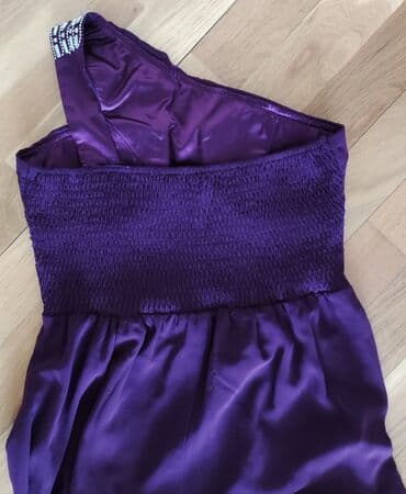 vecerni koynekler: 25manat
Türkiyə. bənövşə rəng.
S-M — 5