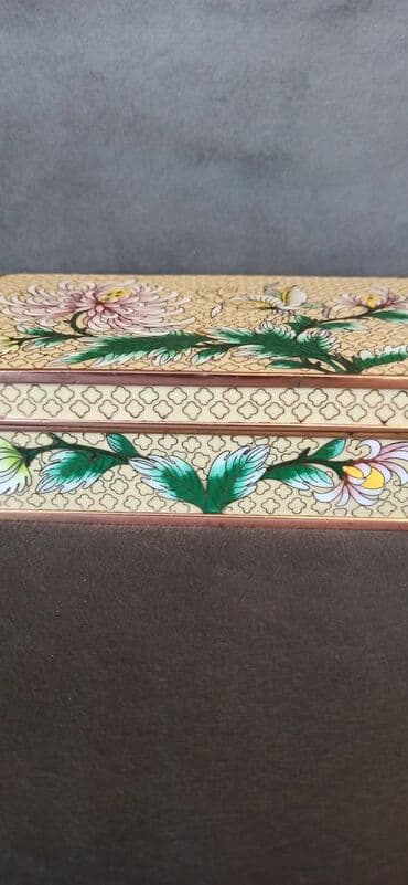 əl ilə çəkilmiş qız şəkilləri: Fiqur, Keramika, rəng - Ağ — 10