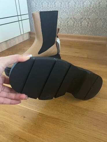 botlar: Ölçü: 38, Yeni — 4