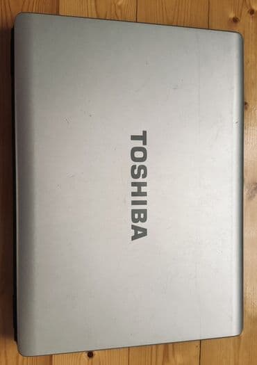 samovar ucuz qiymete: Б/у Toshiba, 15.6 ", AMD E1, 512 ГБ, Самовывоз — 1