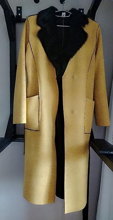 Paltolar: Qadın palto - dublyonka - Rəng: xardal-sarı, kontrast qara detallarla — 1