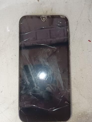 2 ci el noutbuklar: Bir paket olaraq 4 ədəd smartfon. Model və brendlər (şəkillərdə — 5
