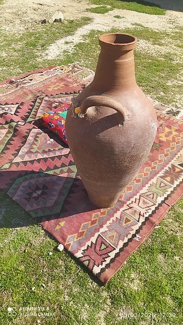 gul qablari: Səhəng çox qədimidir.41-45 i gözüylə görmüş Səhəngdir.Həyətdə bir — 4