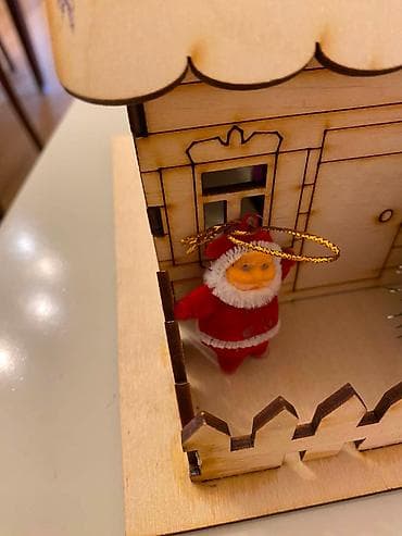 dekor kamin: Dekorativ işıqlı taxta ev. 🏠✨ — 6