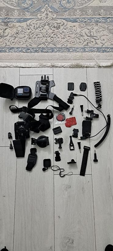 Videokameralar: GoPro HERO11 Black action kamera seti Məhsulun tərkibi: - GoPro — 7