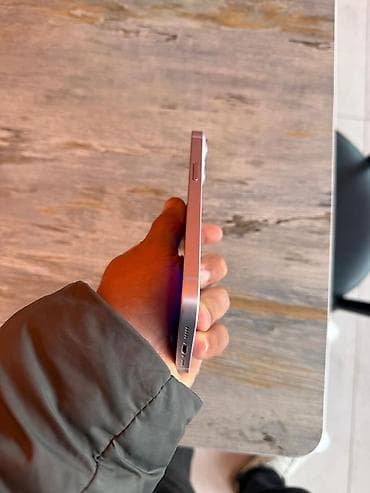 IPhone 14, 128 GB, Gümüşü, Simsiz şarj — 4