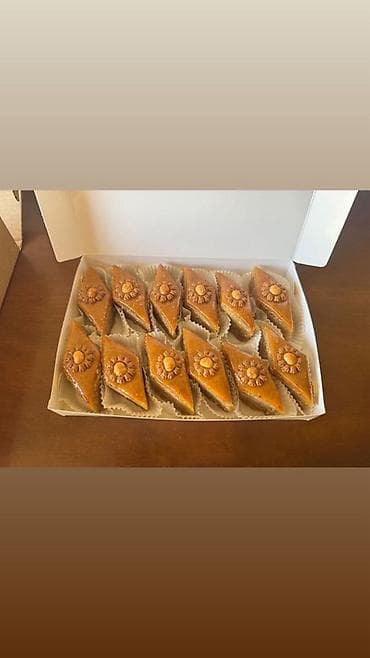 arpa unu satışı: Milli şirniyyatlar – əl işi - Qat-qat badambura və şəkərbura: xəmiri — 6