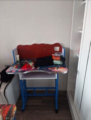 школьные парты и стулья: Oğlan üçün, İşlənmiş, Siyirməsiz, Parta, Stullar ilə — 2