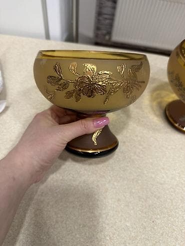 meyve qabı: Qızılı naxışlı şüşə qolba-bokal dəsti (2 ədəd) - Material: qalın şüşə — 2