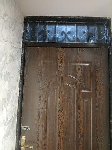 Dəmir giriş qapısı və üst işıqlıq pəncərəsi - Material: polad/dəmir — 2