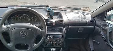 qırmızı maşın: Opel Astra: 1.6 l | 1997 il 32533 km Hetçbek — 10