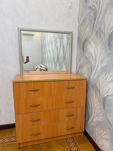 Aynalı komod/drezvar - Material: laminat örtüklü ağac lövhə - Rəng — 1