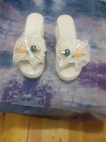 ev damaşniki: Ağ rəngli qadın şləpəri/səndəli - Üst hissə: yumşaq material, açıq — 1