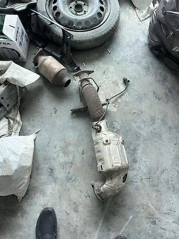 byd universal: Avtomobil üçün egzoz sistemi hissələri satılır. Şəkillərdə — 1
