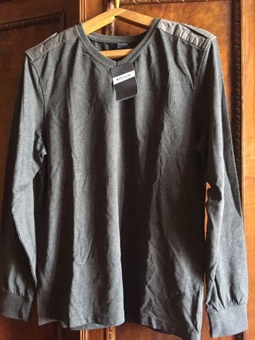 20 man . DeFacto kiwi koyneyi . Etiketli .Boz ve goy rengler . S M L