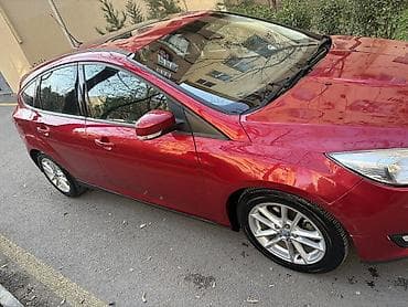 traktor traktor traktor: Ford Focus: 1.6 l | 2015 il 109847 km — 7