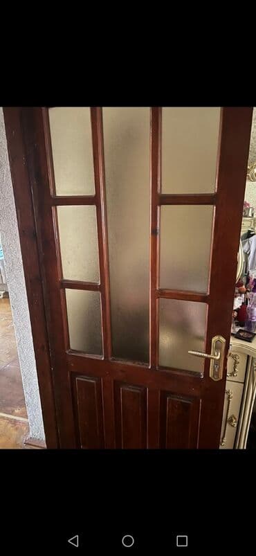 входные двери со стеклом и ковкой: Islenmis taxta qapi — 2