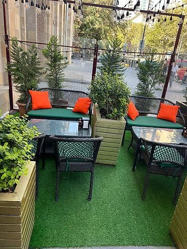 Süni ot örtüyü – terras, kafe/veranda, eyvan, həyət, pilləkən və — 2