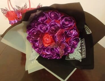 искусственные цветы баку: Bənövşəyi rəngli, 21 ədədli gül buketi, 18 manat. Sevdiklərinizə — 2