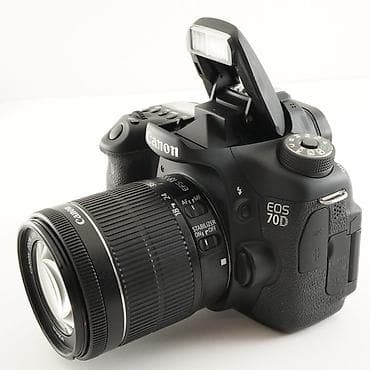 Canon EOS 70D DSLR fotoaparat + Canon EF-S 18-135mm IS STM obyektiv