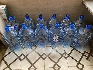 saxlama qablar: Qiymət biri üçündü, Böyük həcmli plastik su qabları - Tutum: hər biri — 1