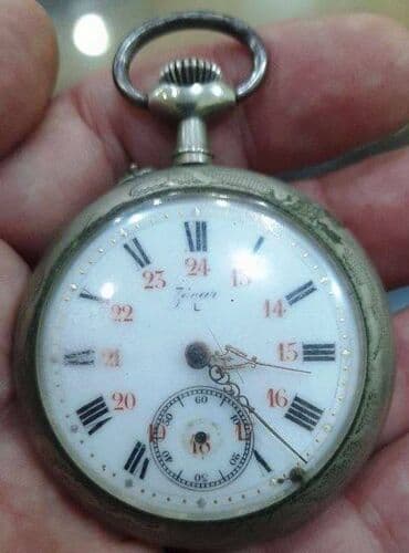 ayaq ustu saat: Qədimi mexaniki cib saat ishlemir — 1