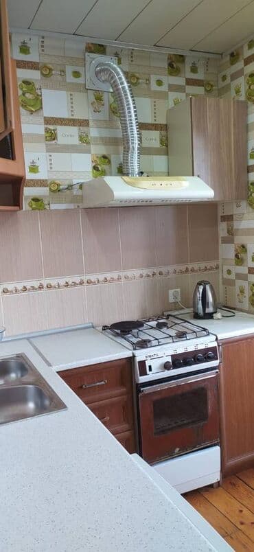 аренда квартир на долгий срок: Köhnə Günəşli qəsəbəsi, Megastore marketin yanı, 9 mərtəbəli köhnə — 4