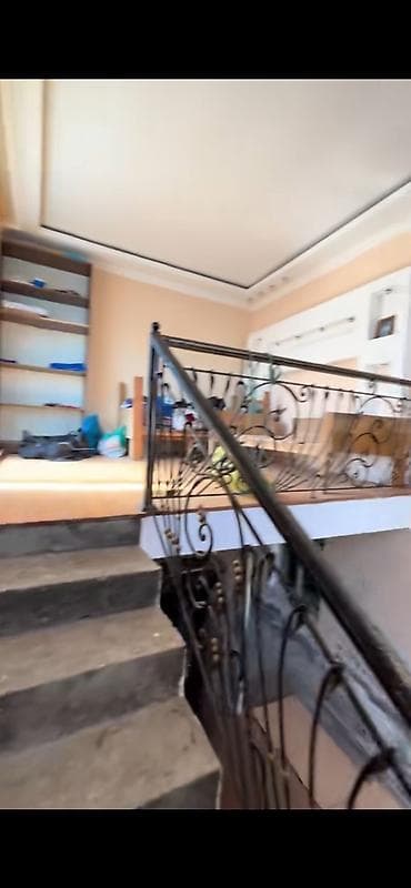 Дома: 2 комнаты, 100 м² — 10