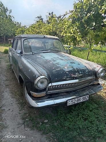 bmw e39 manitor: GAZ-21 “Volqa” klassik sedan - Korpus: 4 qapılı, xrom ön-arka — 5