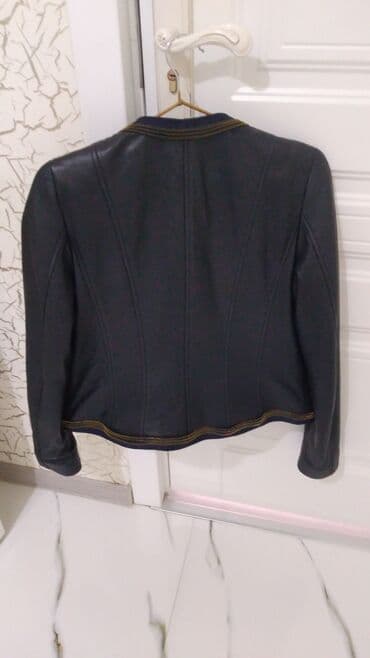 Dəstlər, kostyumlar: Qadın dəri ceket - Material: Dəri (etiketdə “BAYAN DERİ CEKET / DERİ” — 2