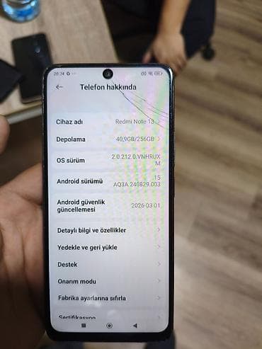 intel core i7: Xiaomi 13, 256 GB — 4