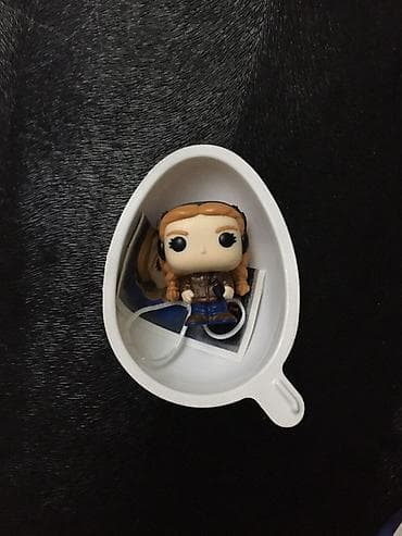 Сумки: Funko üslubunda mini vinil fiqur – başı böyük, qutçıq formalı dizayn — 4