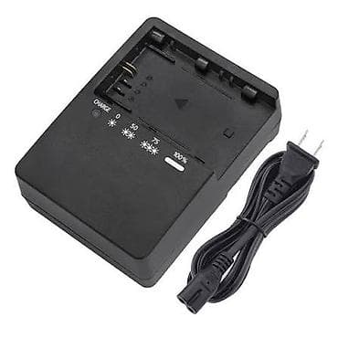 12 volt adapter: Universal kamera batareyası şarj cihazı - Fotoaparat batareyaları — 1