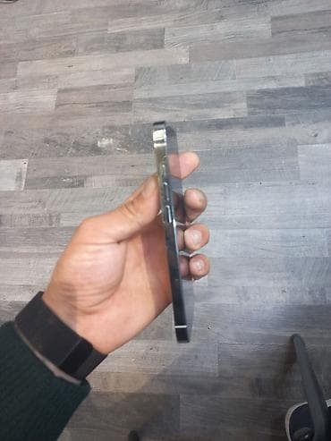 iphone 14 ağ: IPhone 14 Pro, Ağ, Simsiz şarj — 3