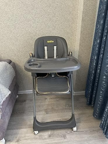 usaq stolu: Kidilo uşaq yemək stulu

- Rəng: tünd boz
tam ideal veziyetdedir — 2