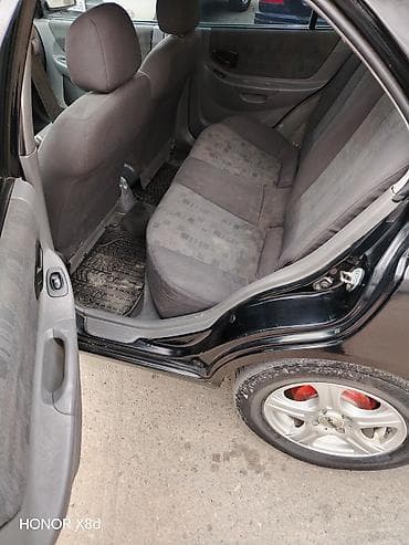 hyundai sonata 2010: Hyundai Accent: 1.5 l | 2005 il Sedan — 6