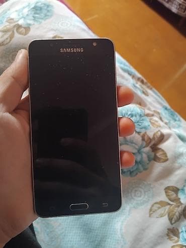 Samsung Galaxy J5, 8 GB, İki sim kartlı