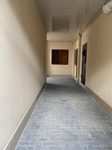 studio menzil kiraye: Binəqədi rayonu Nəsimi metrosunun yaxınlığında,3 mertebeli binanın — 10