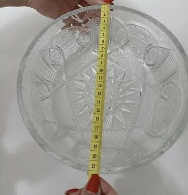 Qədimi xrustal meyveqabı. işlenmeyib servantda olub.Bir ededdir 30
