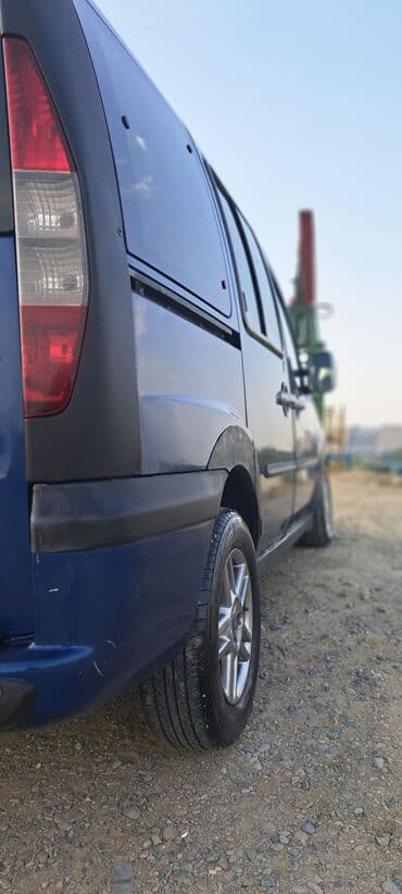 kia sorento 2007 diesel: Fiat Doblo: 1.6 l | 2002 il 2500000 km Van/Minivan — 12