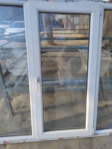 plastik pəncərə şəbəkə: Ağ rəngdə plastik pəncərə. Bu pəncərə, müxtəlif layihələrdə istifadə — 14