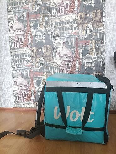 Wolt çatdırılma çantası – böyük həcmli, istilik izolyasiyalı daşıma