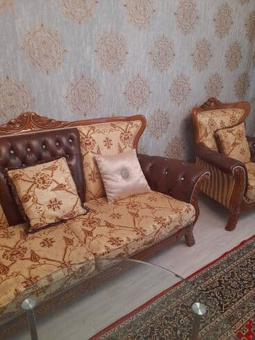 şaiq mtk ehmedli: Biniqədi, 7 ci mkr-n, Köhnə Kapitalı yanı, 82 kv, 17.11 mərtəbə, 3 — 8