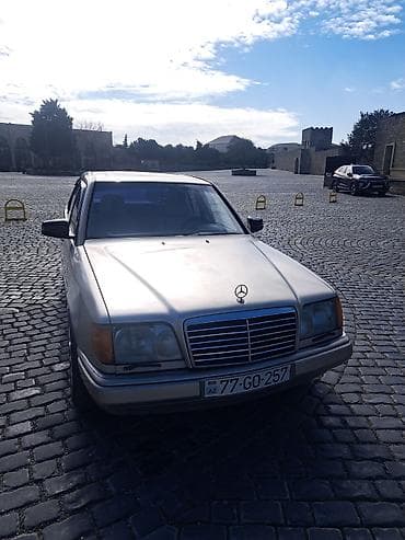 mercedes ceşqa: Mercedes-Benz E 220: 2.2 l | Sedan — 8